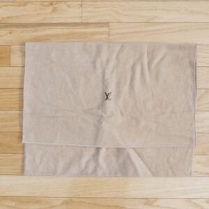 Louis Vuitton flap dust bag 17x13